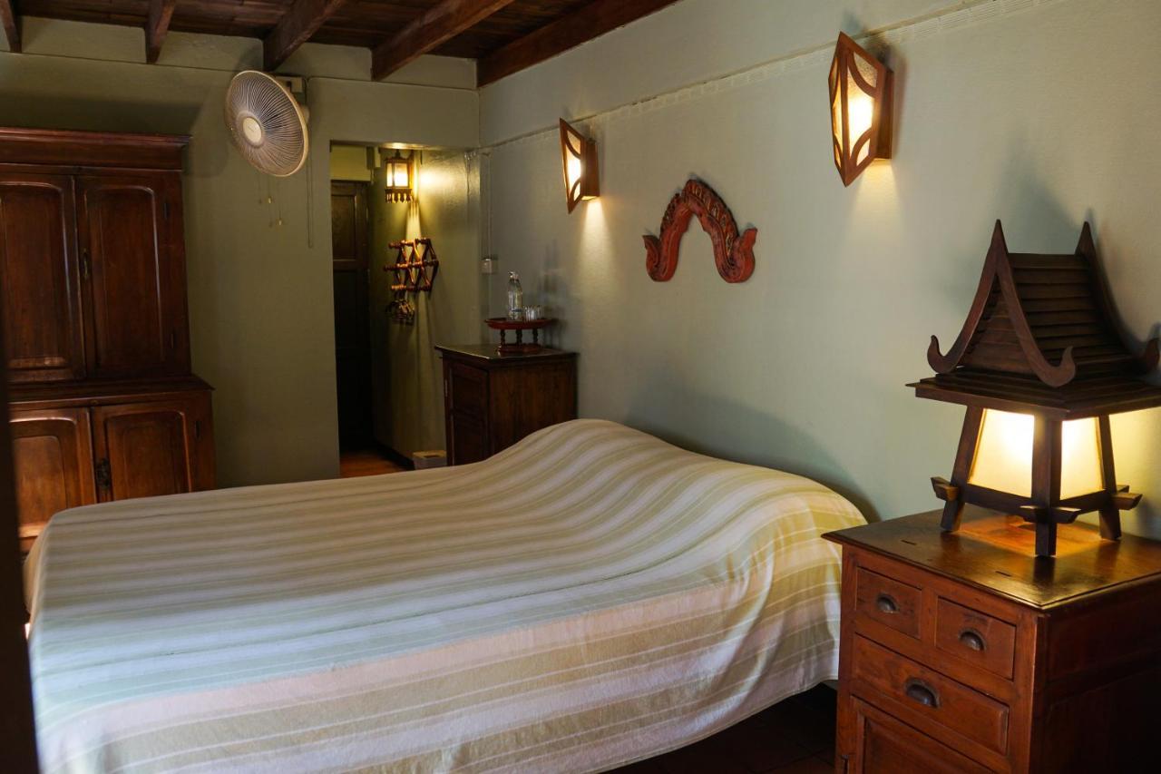 The Riverside Guest House Lampang Luaran gambar