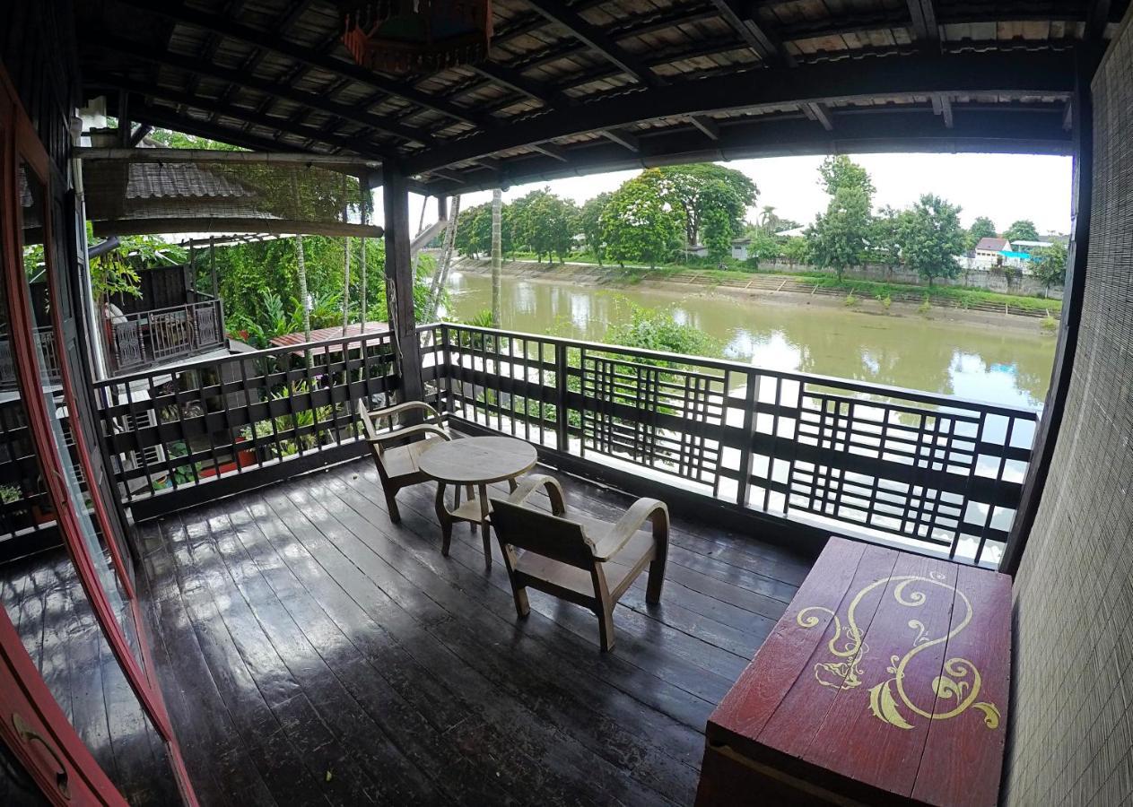 The Riverside Guest House Lampang Luaran gambar
