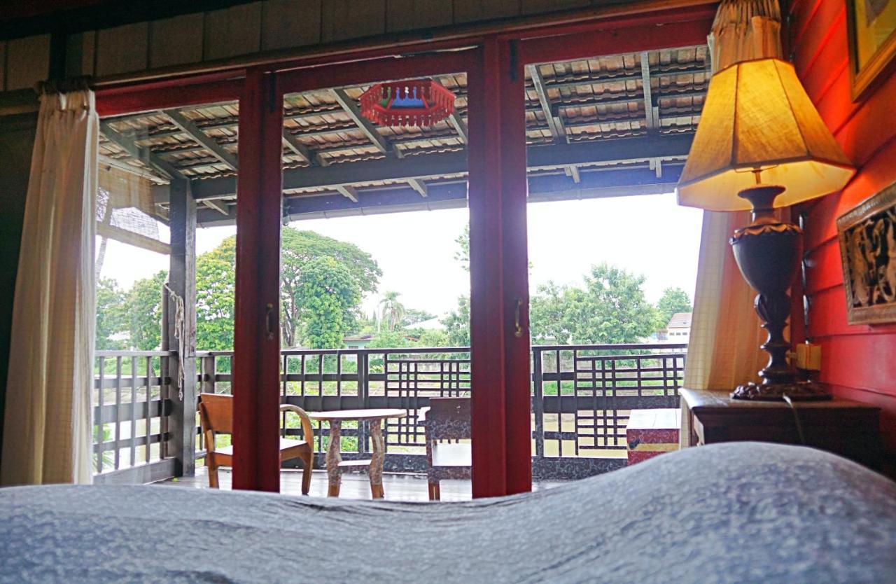 The Riverside Guest House Lampang Luaran gambar