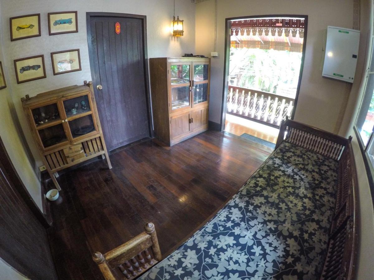 The Riverside Guest House Lampang Luaran gambar