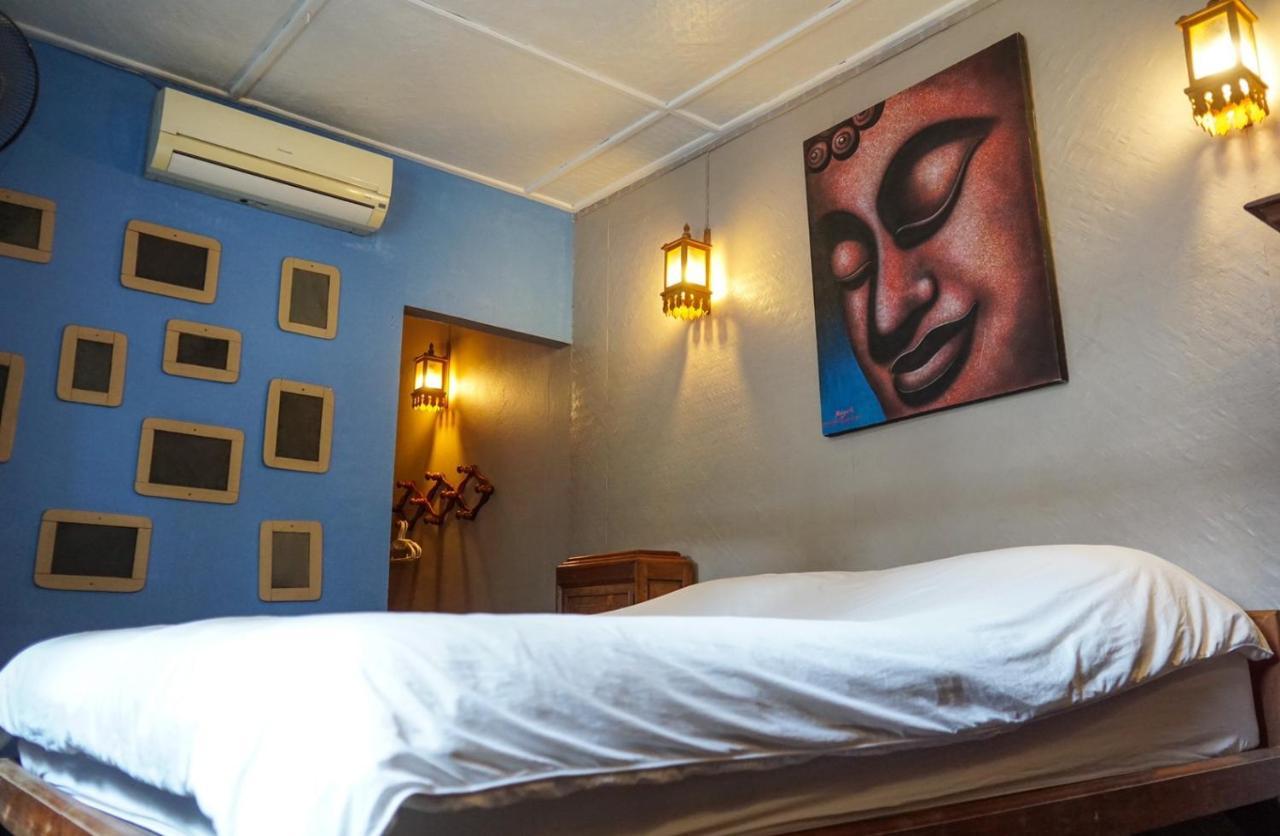 The Riverside Guest House Lampang Luaran gambar